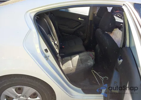 2017 Kia Forte Lx из США, поврежденный, VIN 3KPFK4A76HE063288